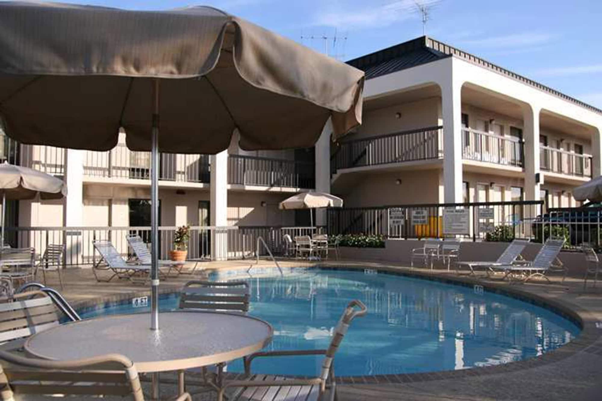 Motel 6 Fayetteville - I-95 외부 사진